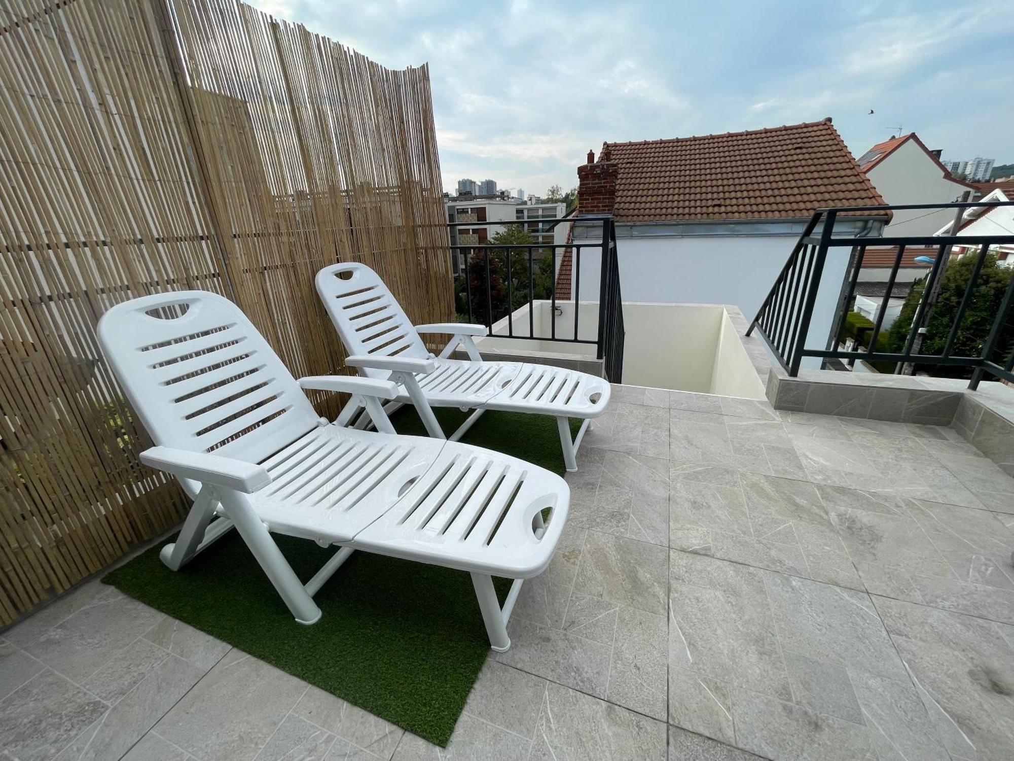 Appartement Avec Terrasse Et Ciel Etoile ! Noisy-le-Sec Exterior photo