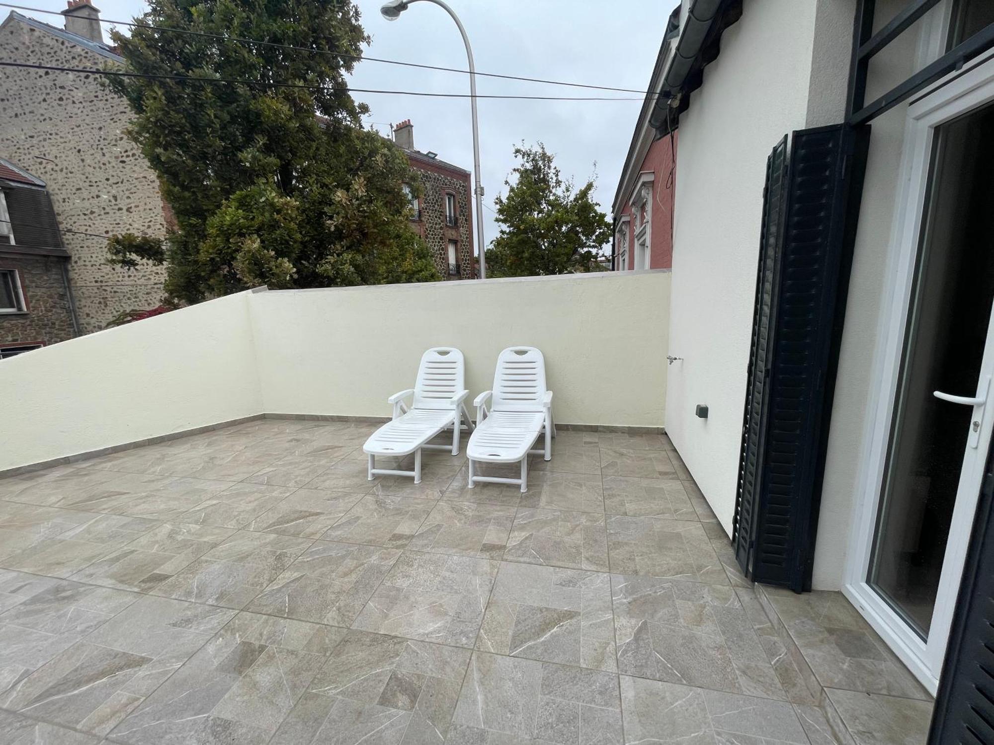 Appartement Avec Terrasse Et Ciel Etoile ! Noisy-le-Sec Exterior photo